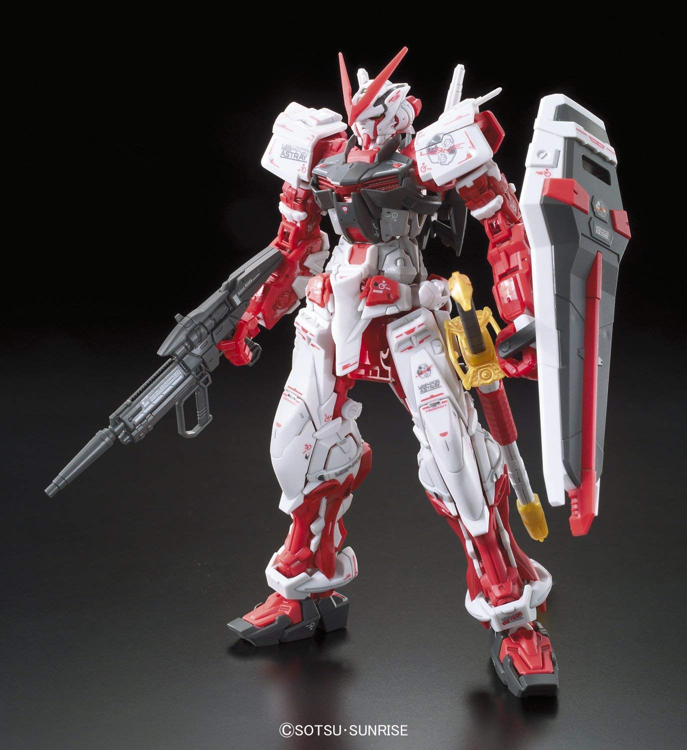 BAS2295837 Bandai RG 1/144 MBF-P02 Gundam Astray Red Frame Model Kit 4573102616180