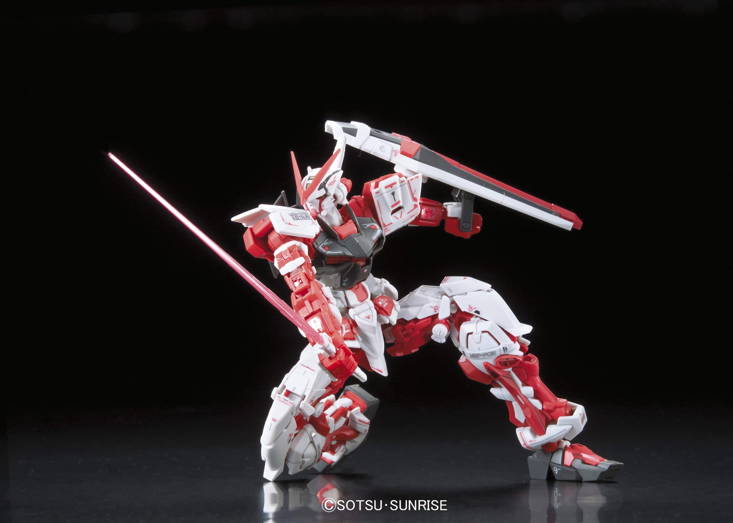 BAS2295837 Bandai RG 1/144 MBF-P02 Gundam Astray Red Frame Model Kit 4573102616180