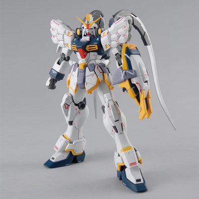 BAS2137798 Bandai MG 1/100 Gundam Sandrock (EW) Model Kit 4573102630438