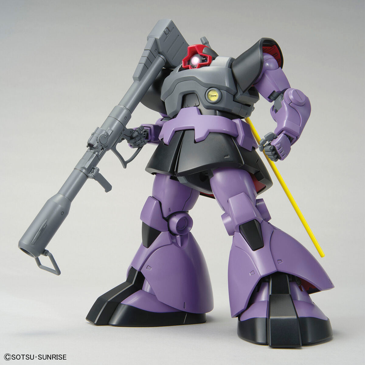 BAS2515194 Bandai MG 1/100 Dom Model Kit