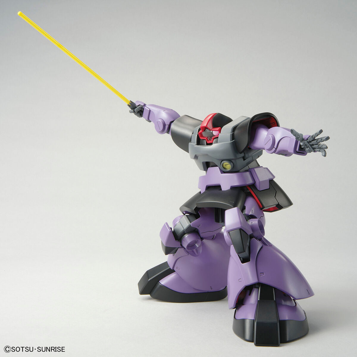 BAS2515194 Bandai MG 1/100 Dom Model Kit