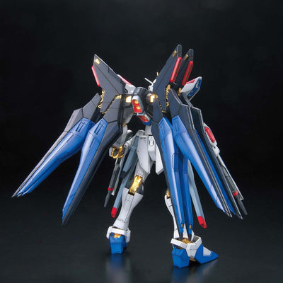 Bandai MG 1/100  ZGMF-X20A Strike Freedom Gundam Full Burst Mode