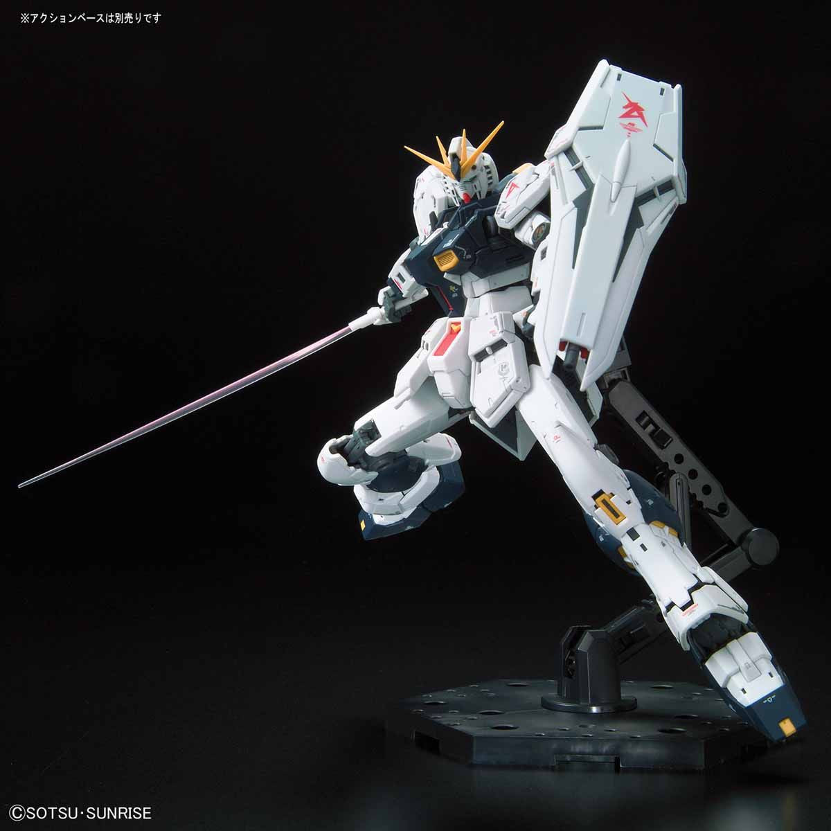 BAS2466963 Bandai RG 1/144 RX-93 Nu Gundam