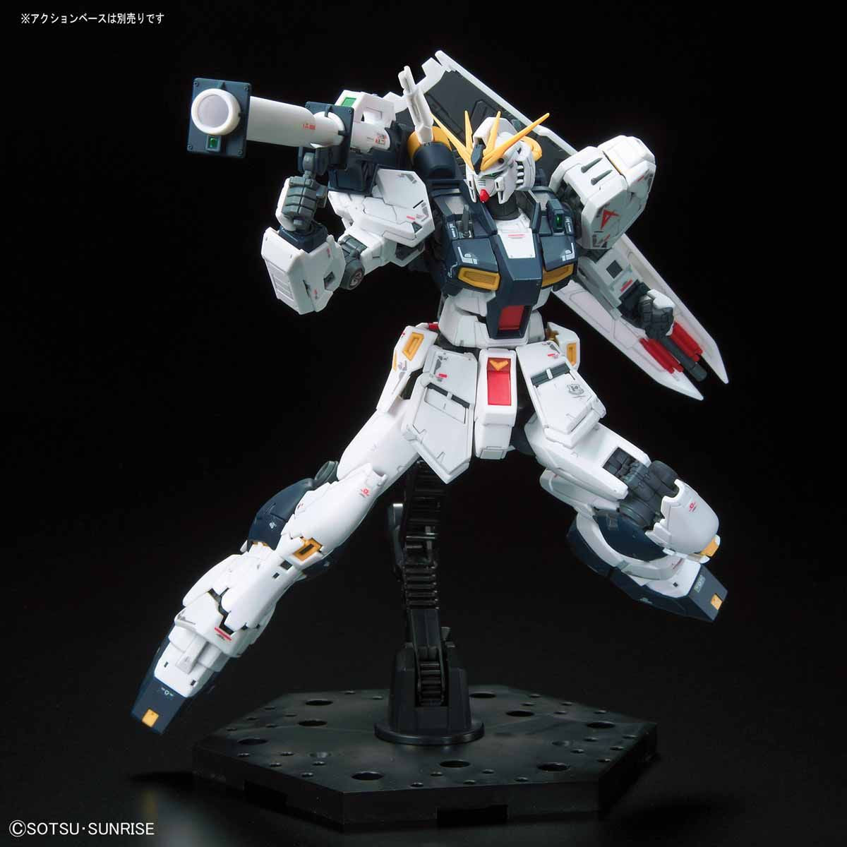 BAS2466963 Bandai RG 1/144 RX-93 Nu Gundam